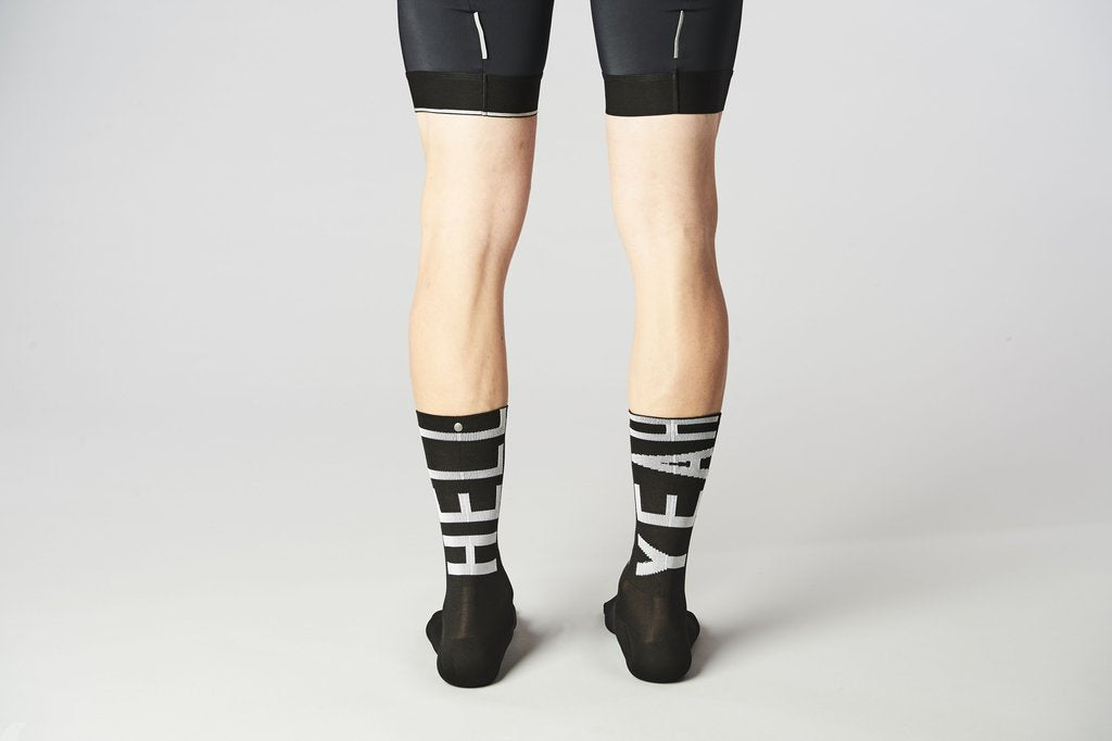 FINGERSCROSSED 'Hell Yeah' Skarpety rowerowe 2.0