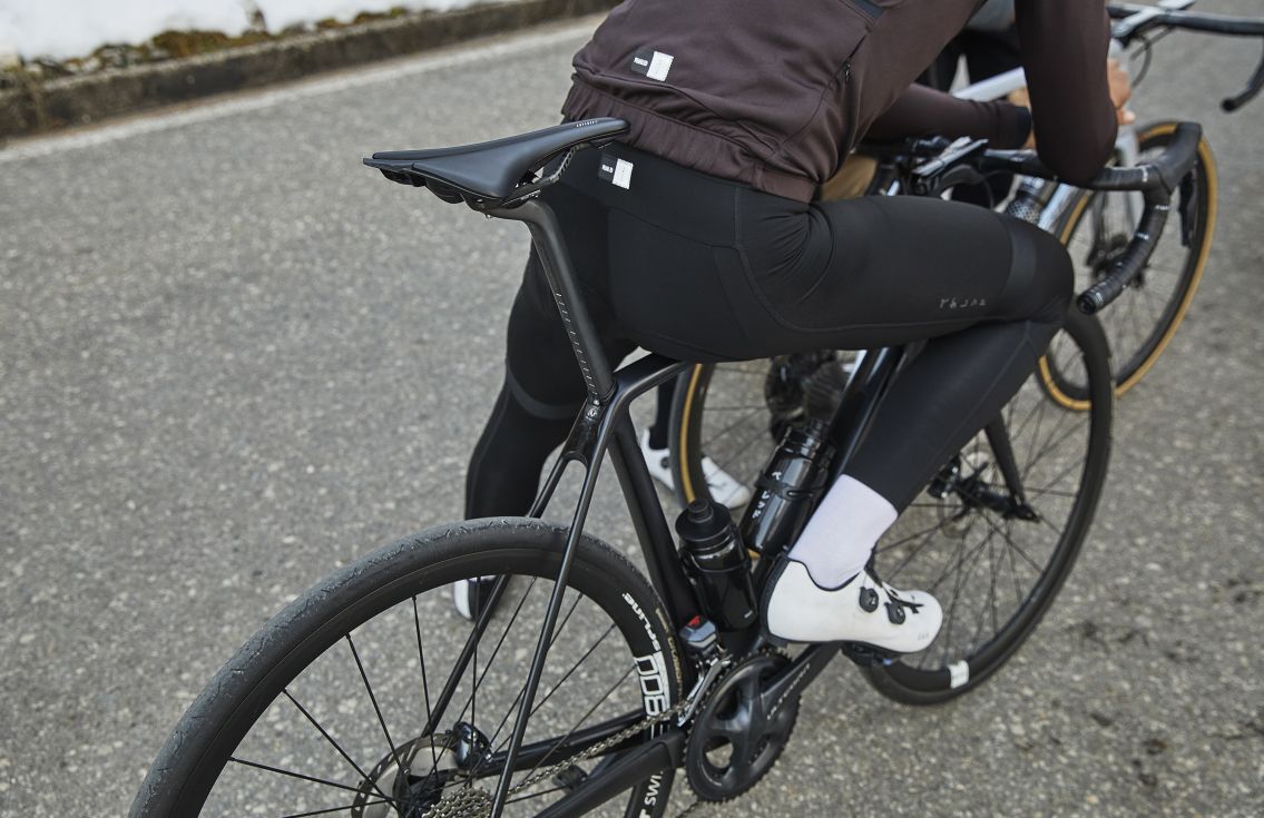 PEdALED Essential Ocieplacze na nogi Czarne Benvärmare