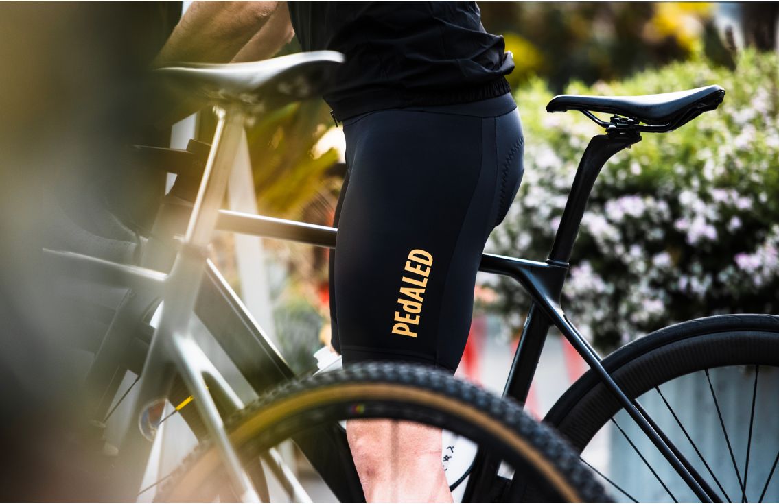 PEdAL ED Mirai Culotte corto ligero con tirantes, Miel