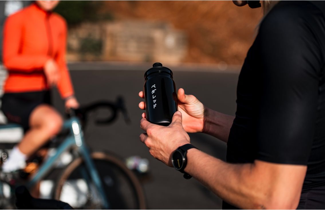 Botella de agua PEdALED Mirai negra - 550ml