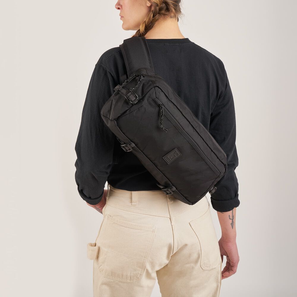 Torba na ramię Chrome Kadet BLCKCHRM 22X