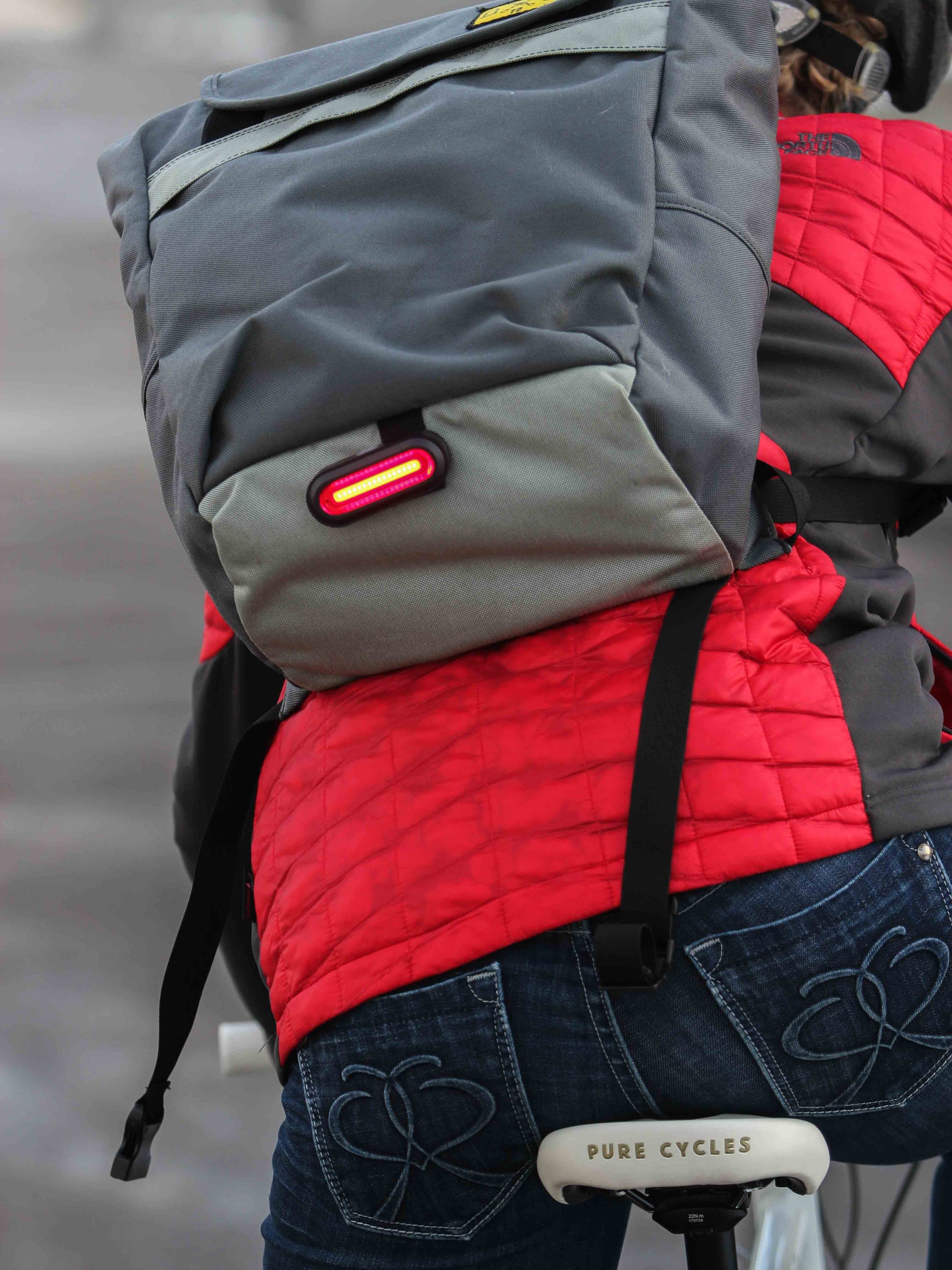 Kryptonite Avenue R-50 Basic USB Cob Arrière