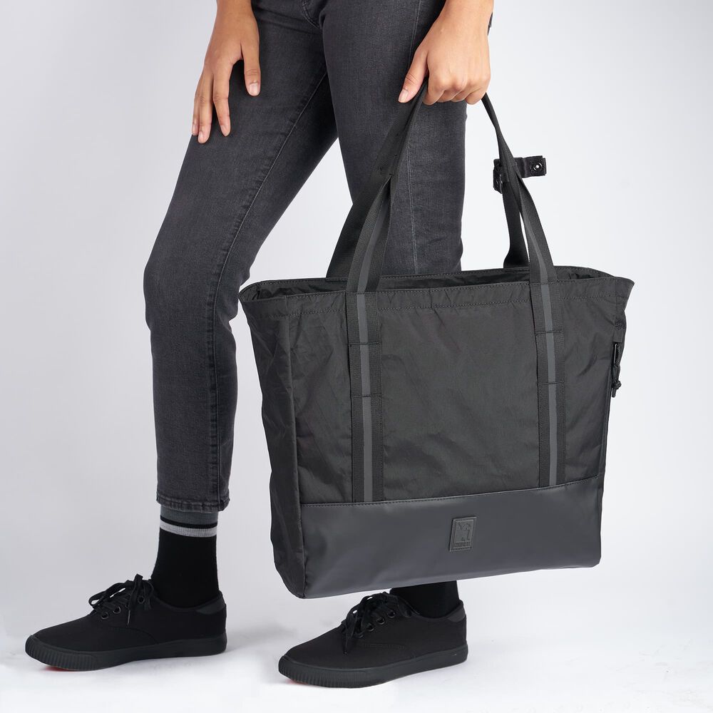 Chrome Civvy Messenger Tote