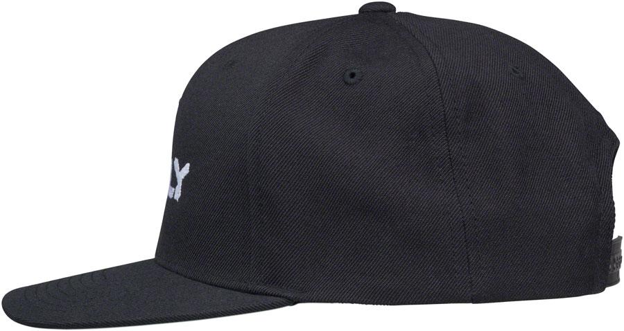 Gorra de béisbol snapback con logo Surly