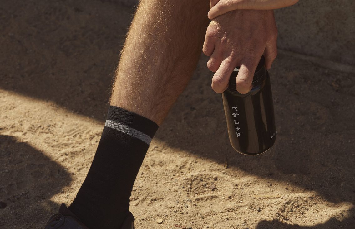 PEdALED Odyssey Long Distance Silk Cykelstrumpor. Svart