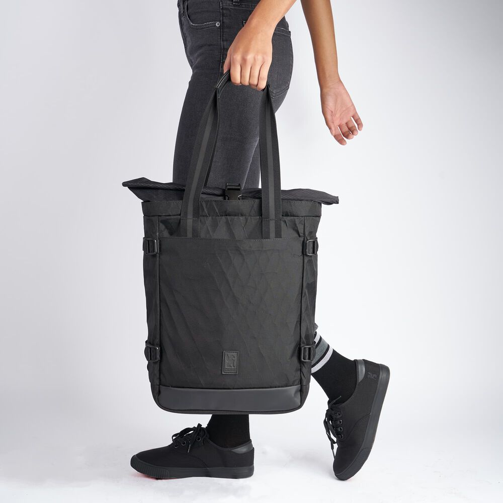 Chrome Industries Lako 3-Wege Tragetasche BLCKCHRM