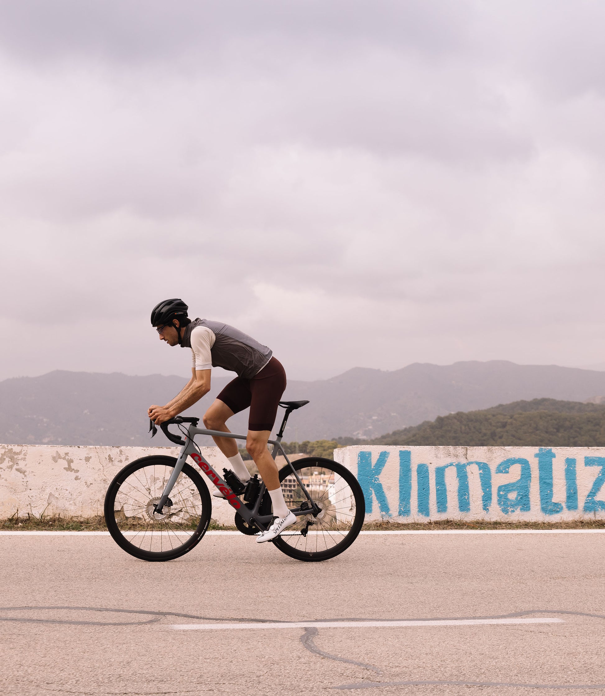 PEdALED Mirai Windproof Vest - Dark Gull Grey