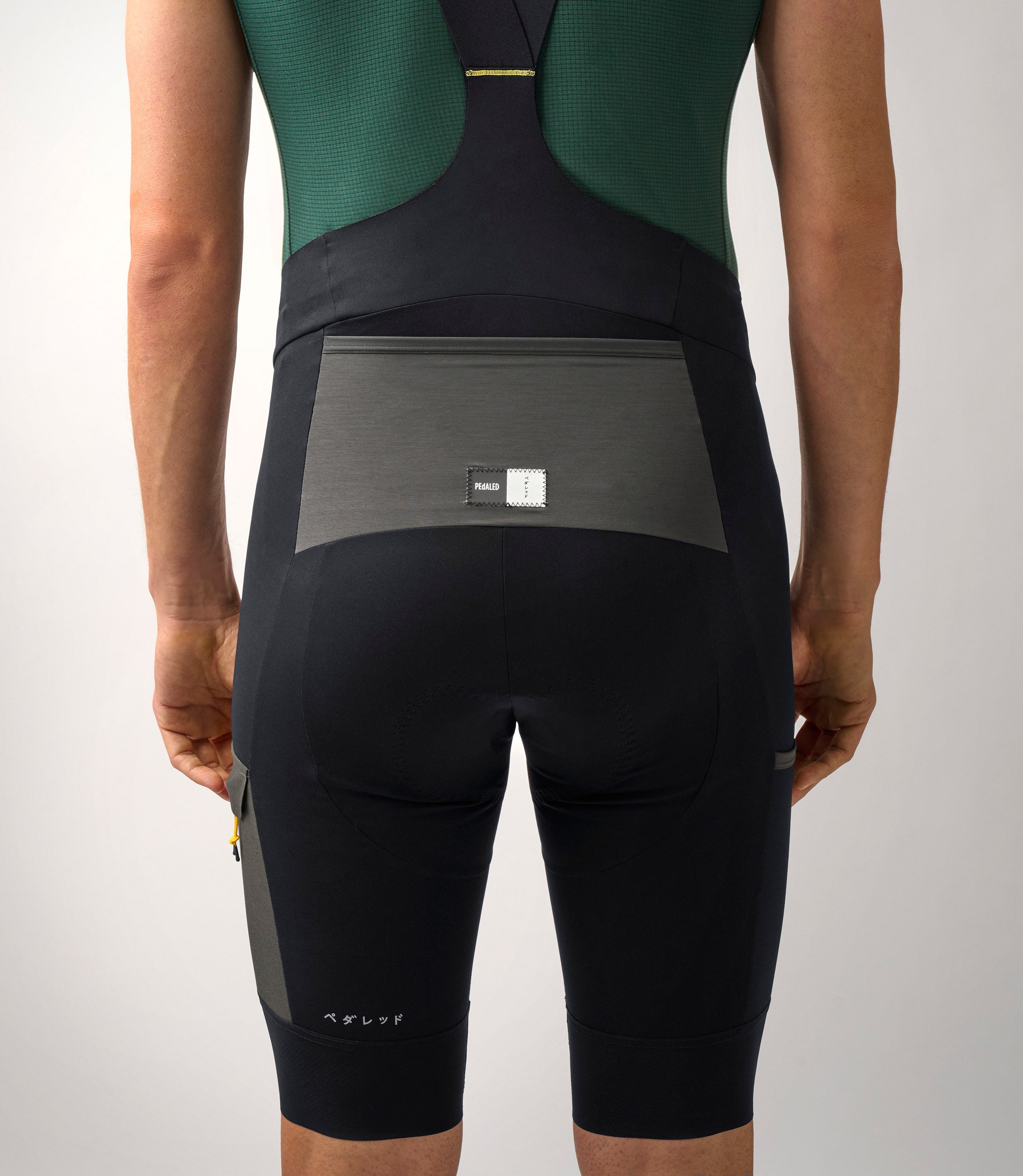 PEdALED Odyssey Sommer-Radträgerhose - Schwarz