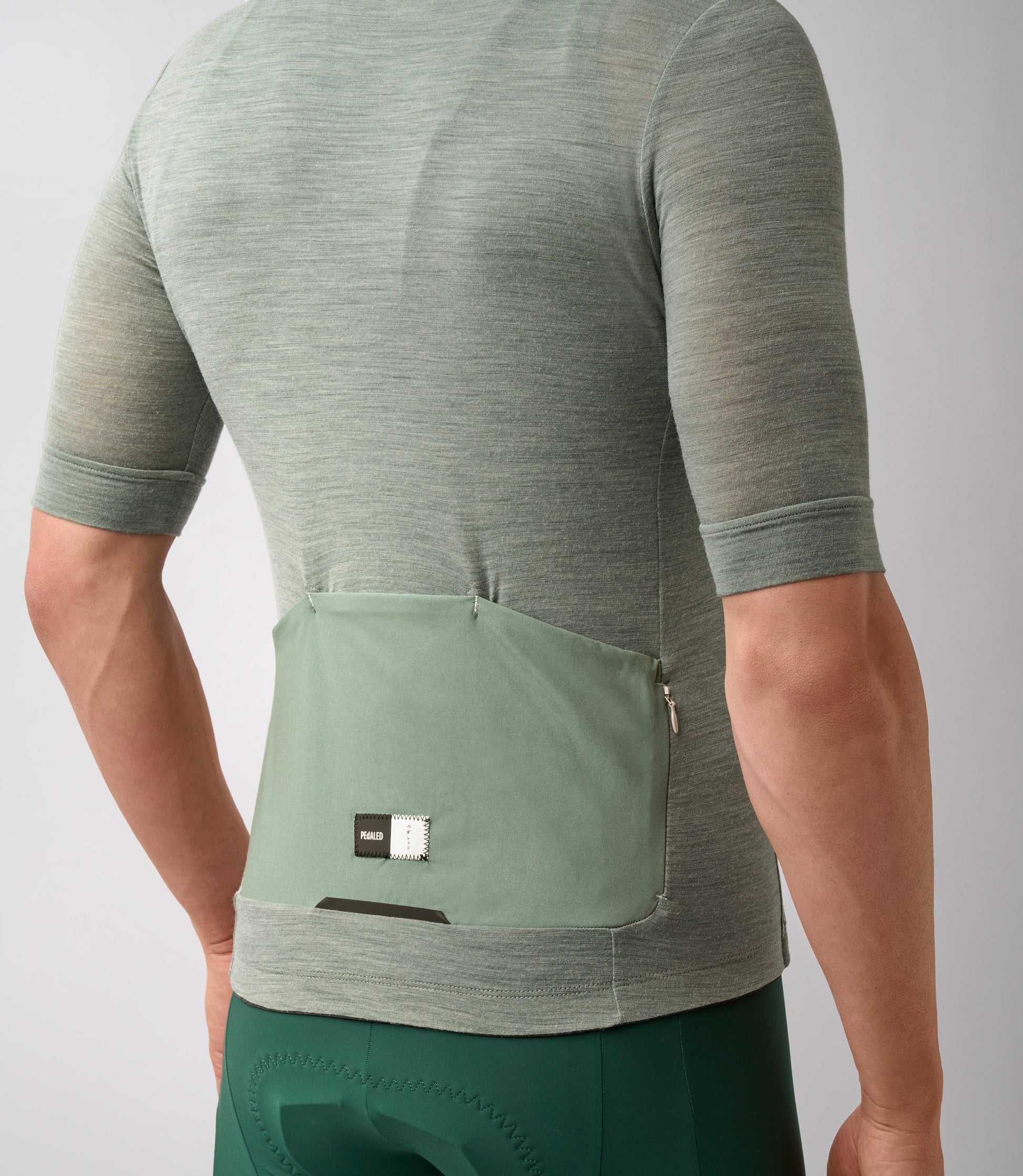 PEdALED Jersey Esencial de Merino - Verde Militar