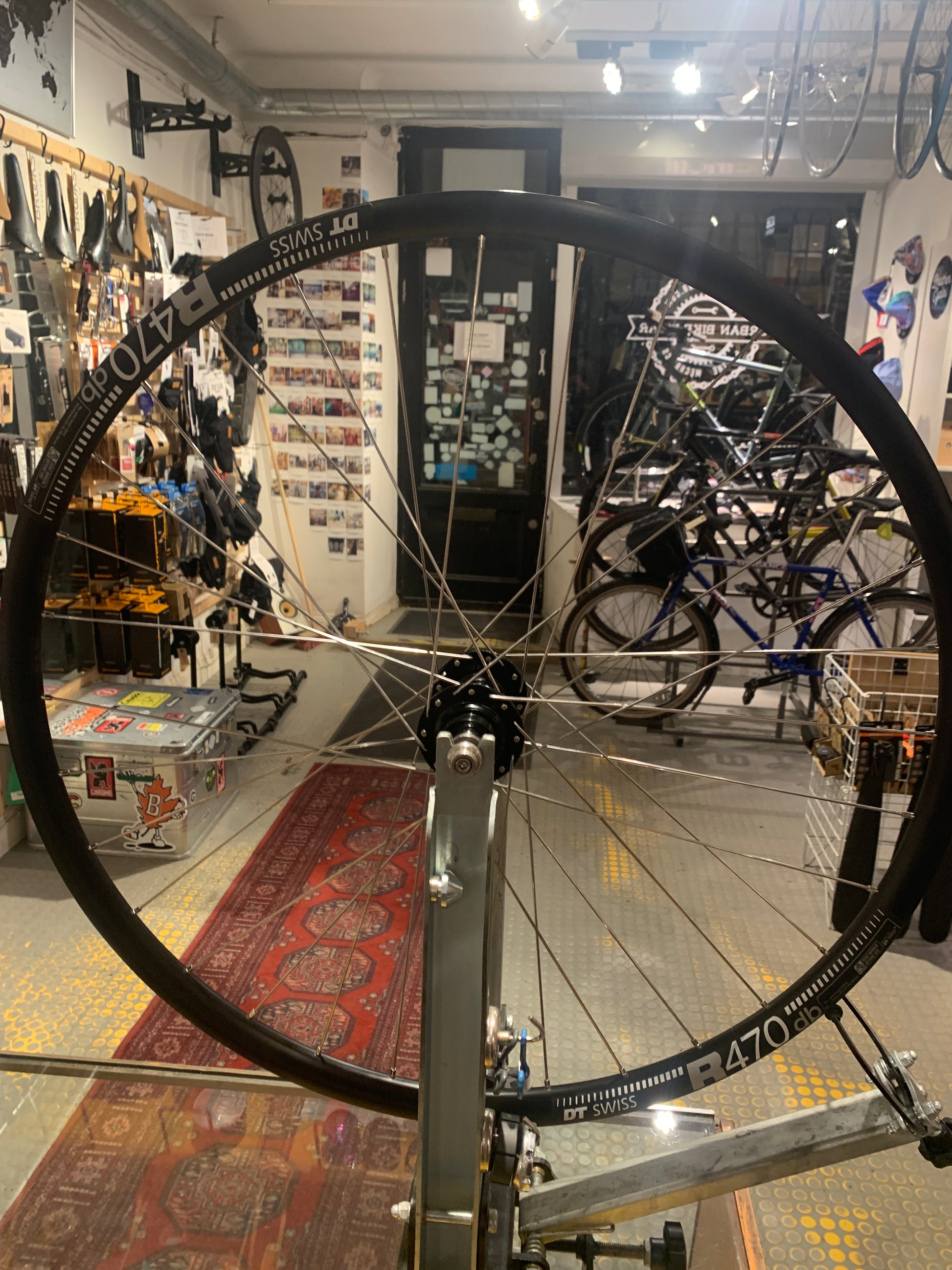 Roue arrière Singlespeed (roue personnalisée UBW) Surly Ultra New / DT Swiss R 470 DB 135 OLD
