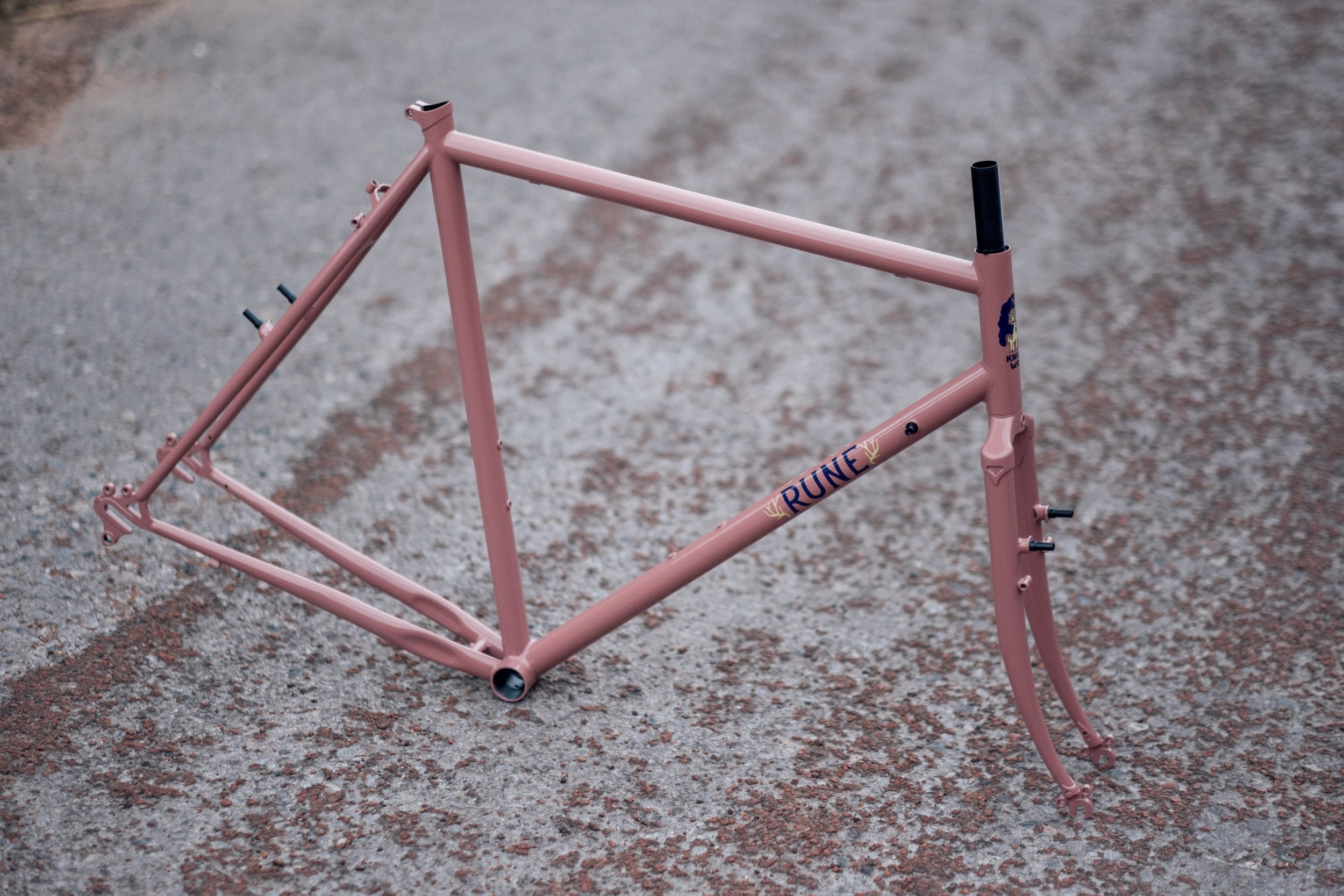 Rune Knightwood Ramset - Salmon Rose X-Large