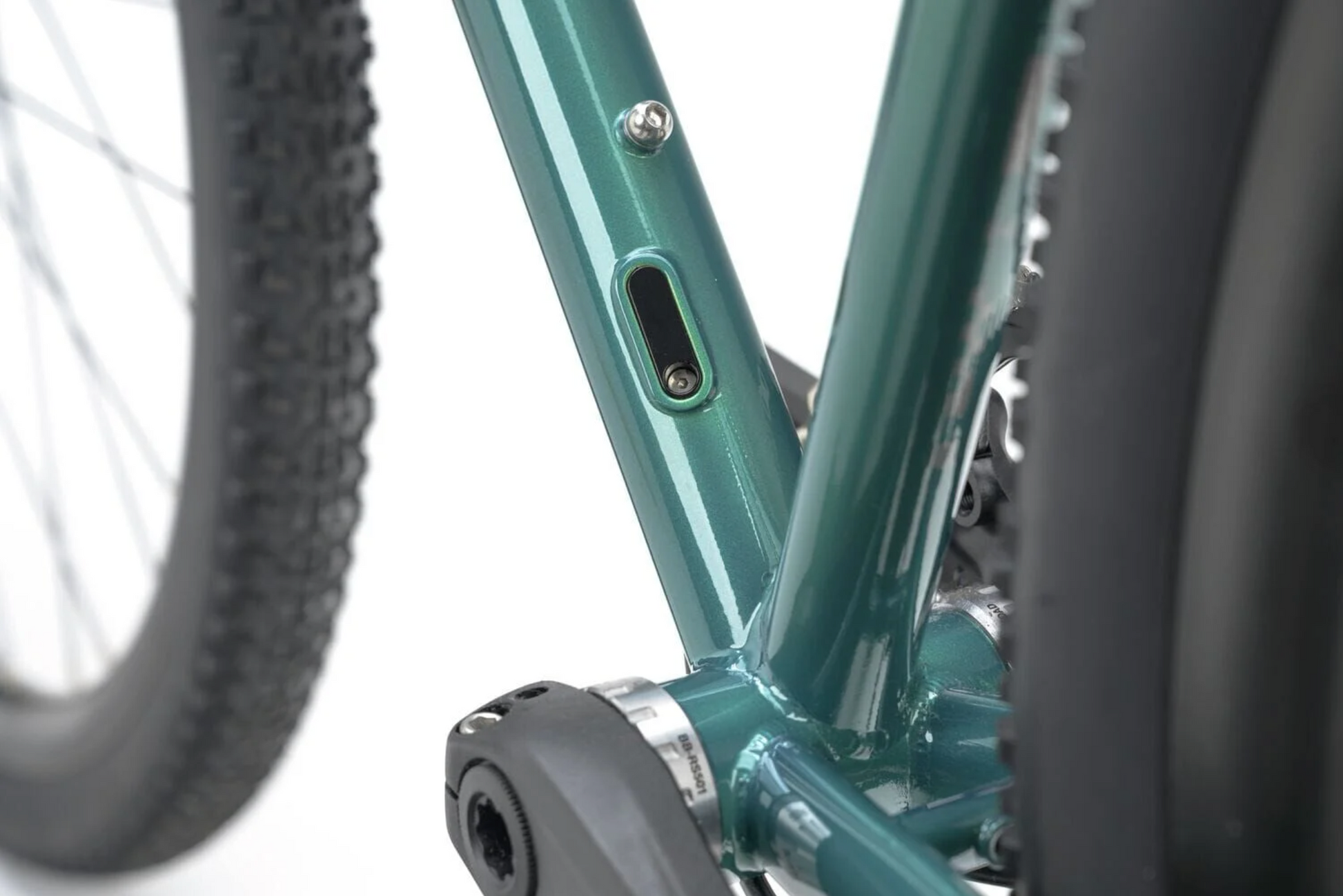 Genesis Croix de Fer 40 (Sterling Gloss)