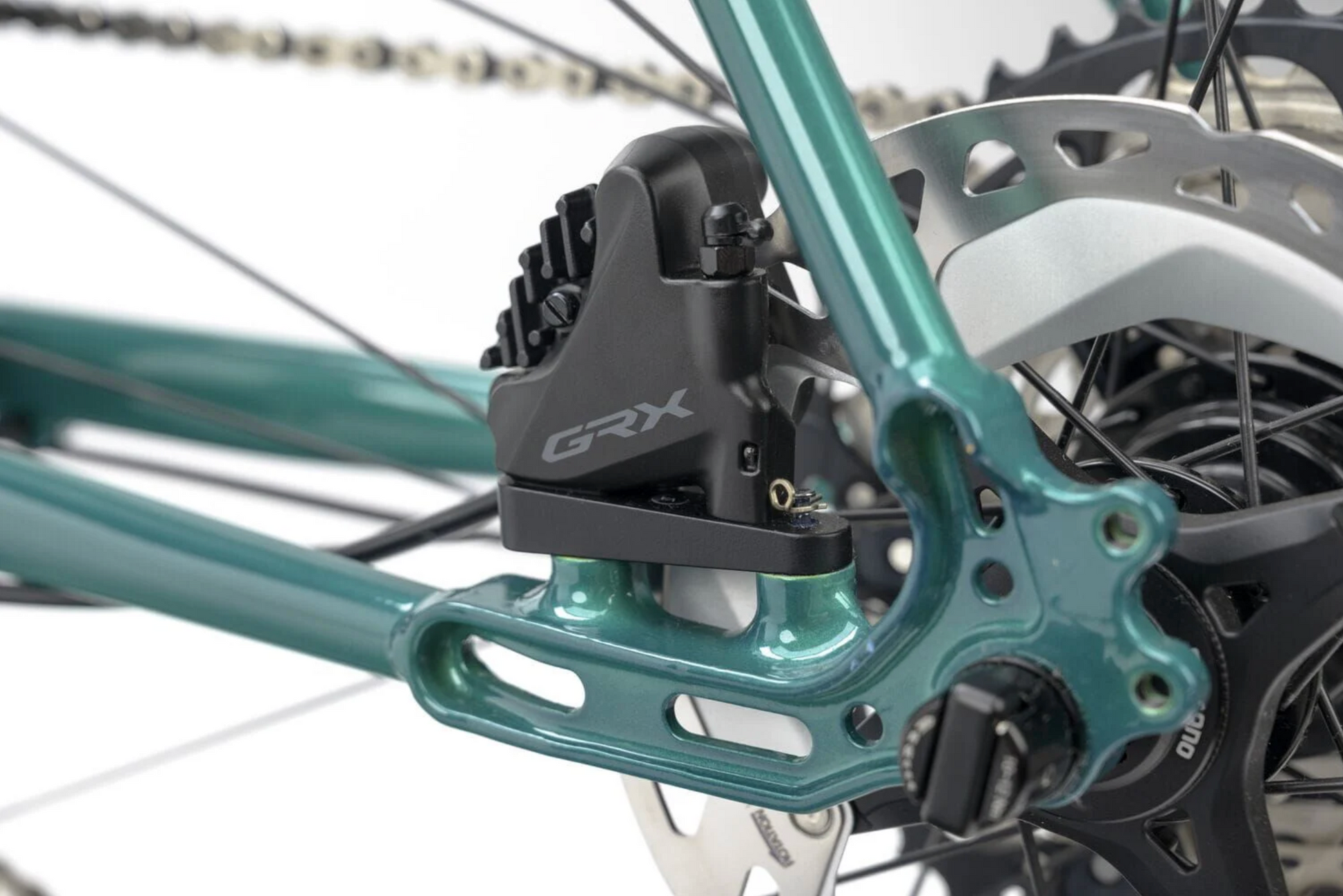 Genesis Croix de Fer 40 (Sterling Gloss)