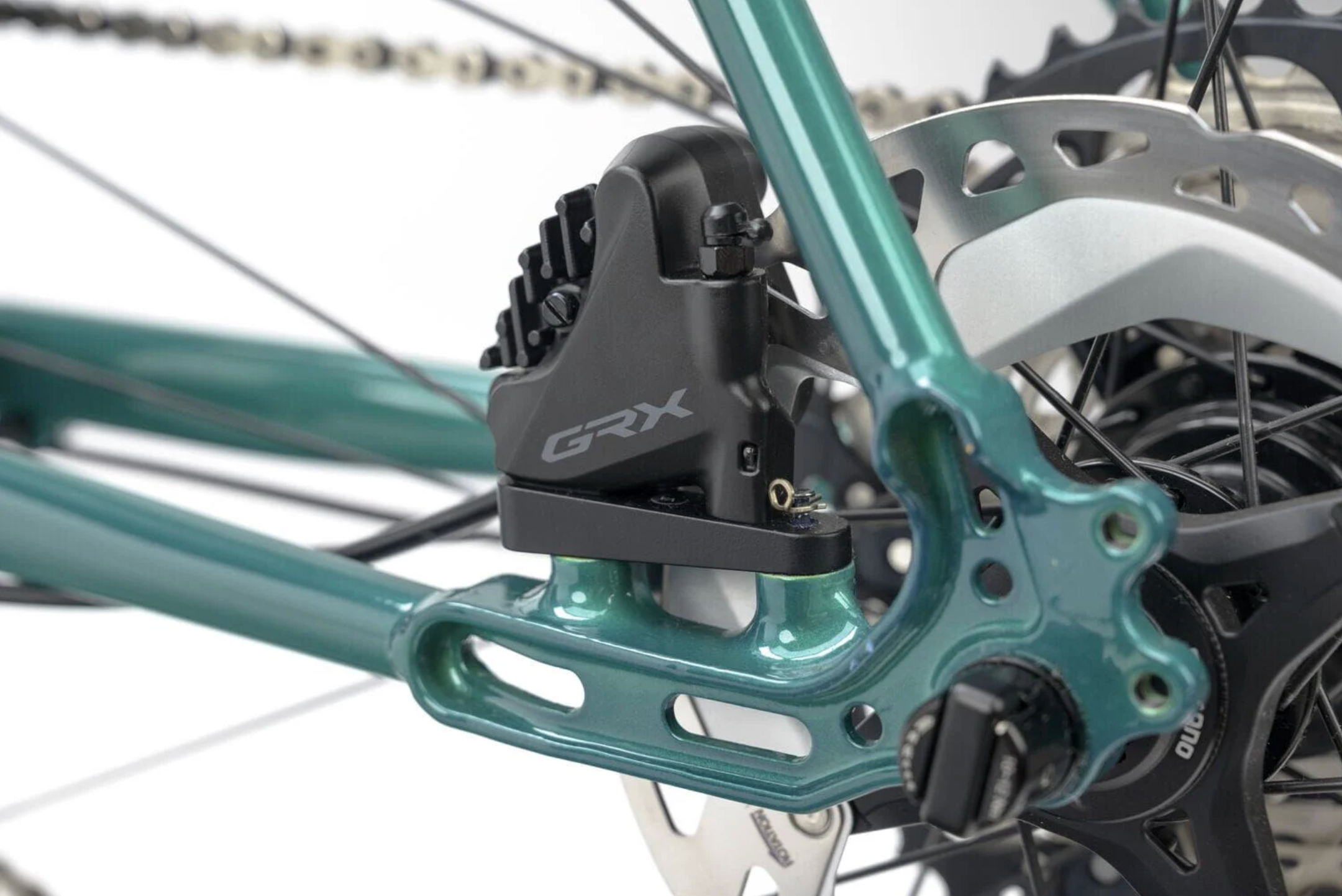 Genesis Croix de Fer 40 (Sterling Gloss)