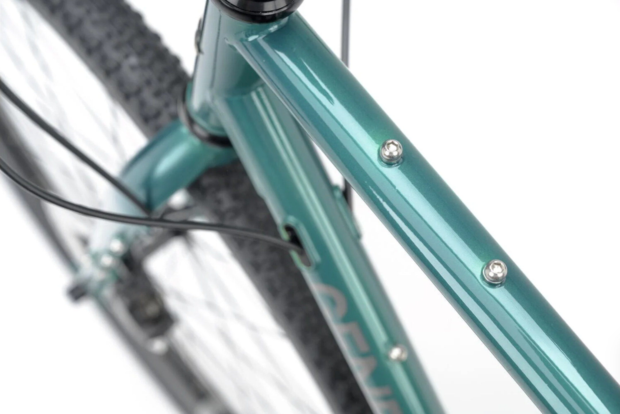 Genesis Croix de Fer 40 (Sterling Gloss)