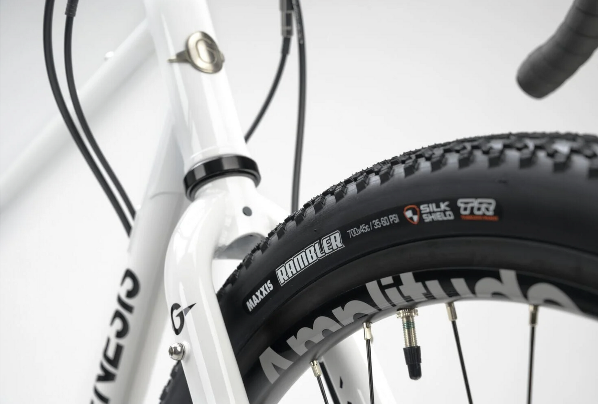 Genesis Croix de Fer 10 (Whitehouse Family)