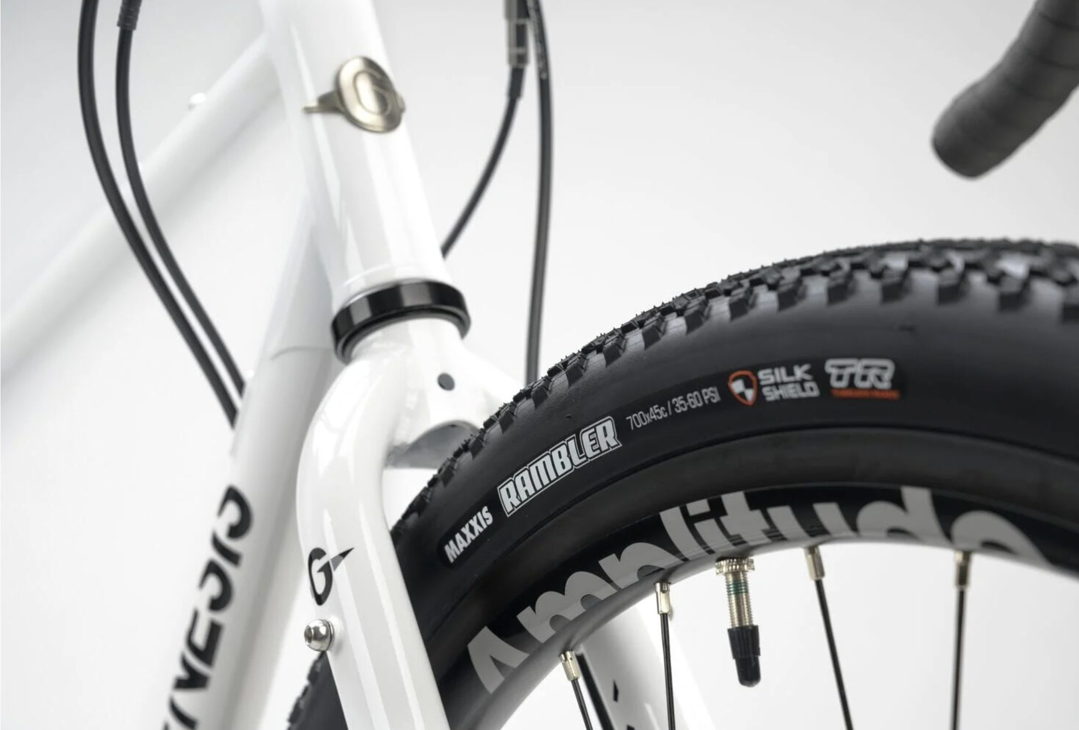 Genesis Croix de Fer 10 (Whitehouse Family)