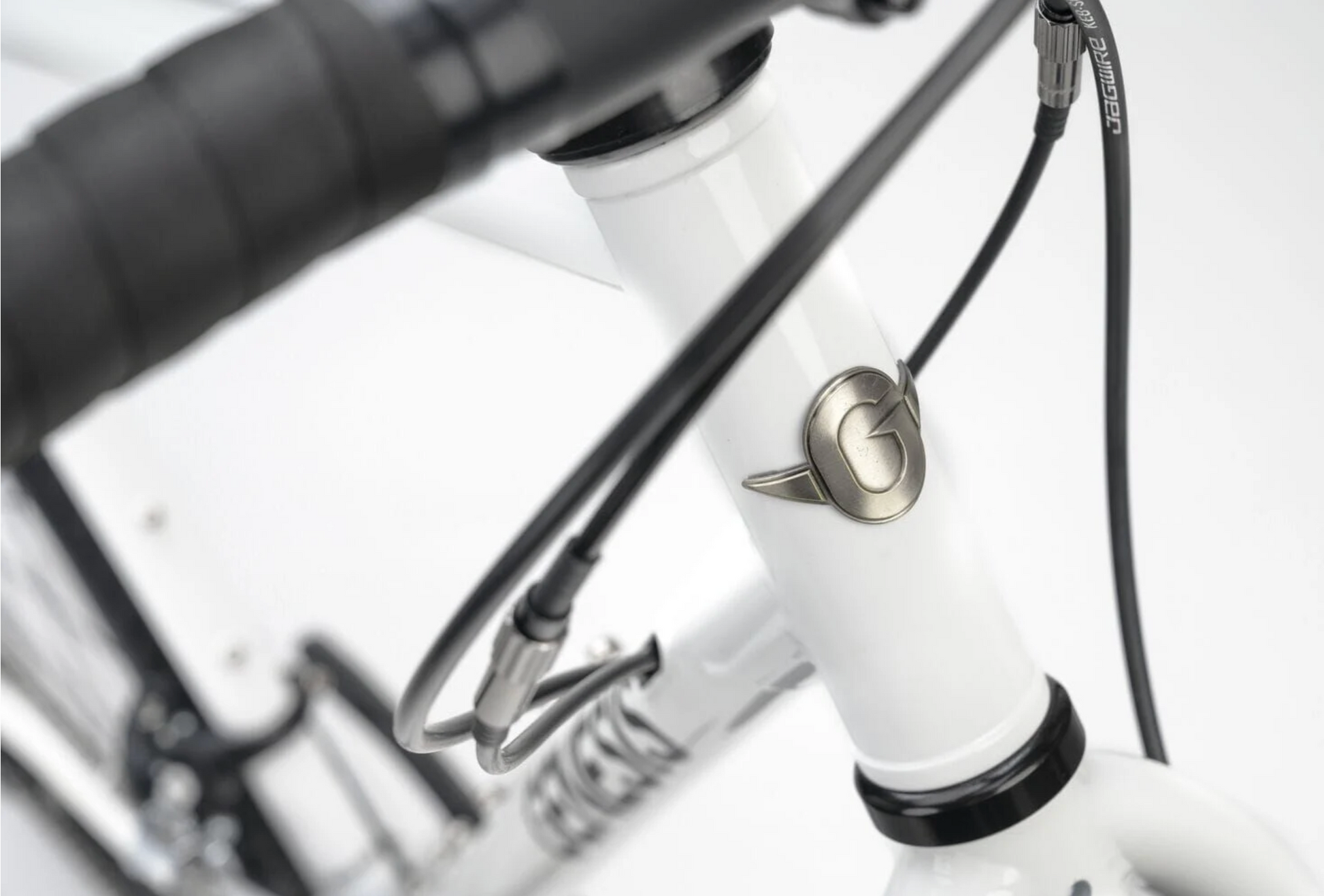 Genesis Croix de Fer 10 (Whitehouse Family)