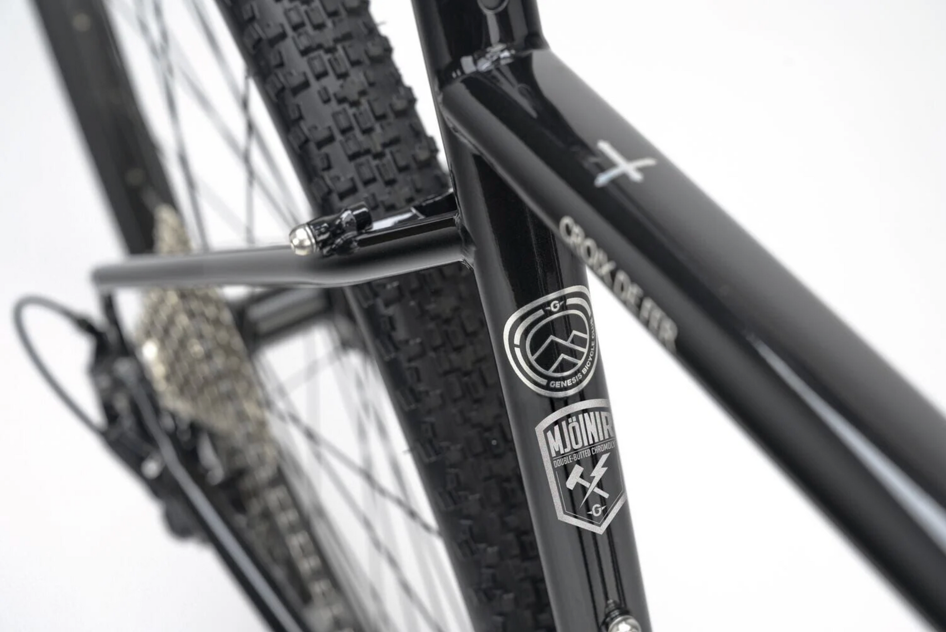 Genesis Croix de Fer 20 (Burt Bachablack)