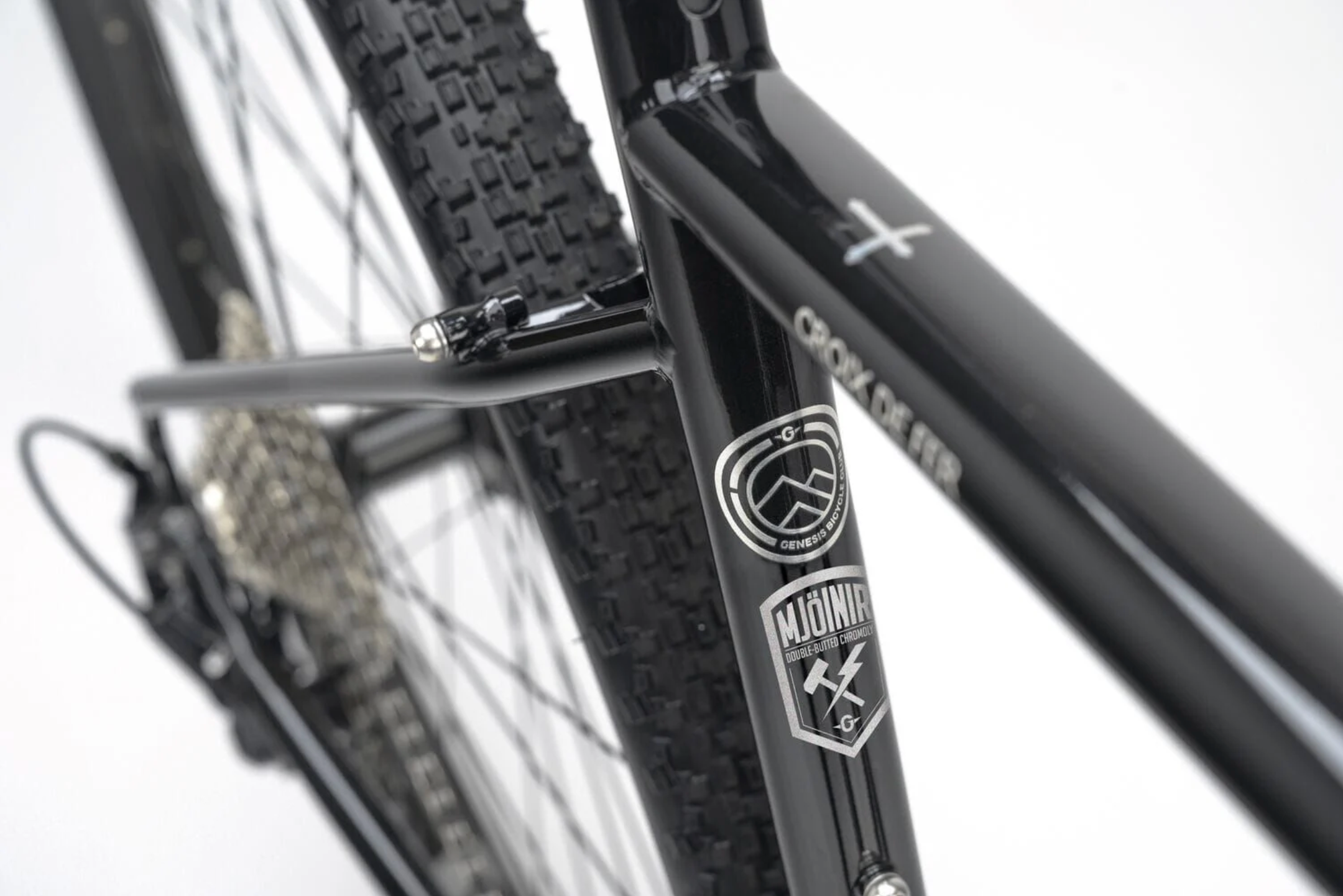 Genesis Croix de Fer 20 (Burt Bachablack)