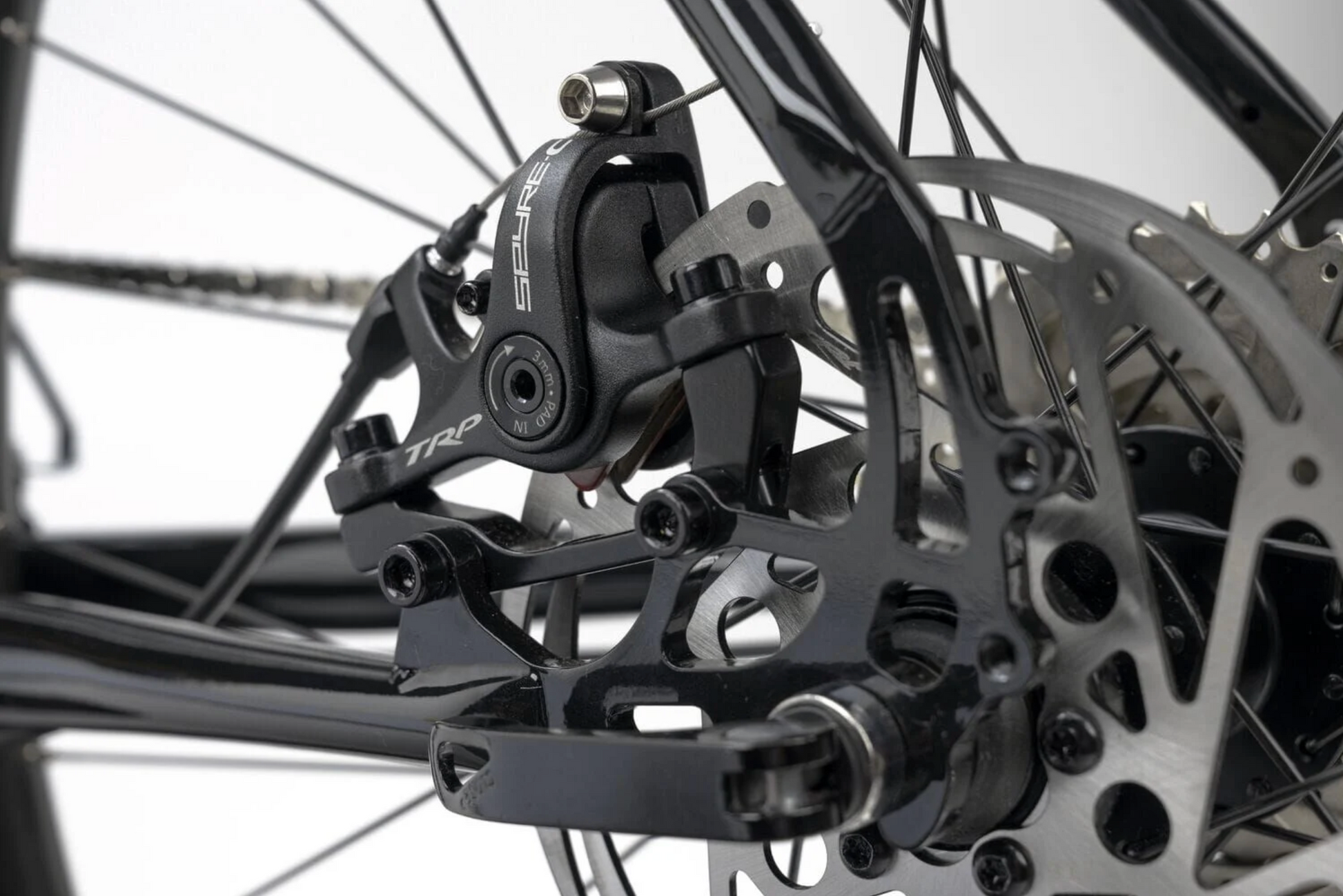 Genesis Croix de Fer 20 (Burt Bachablack)