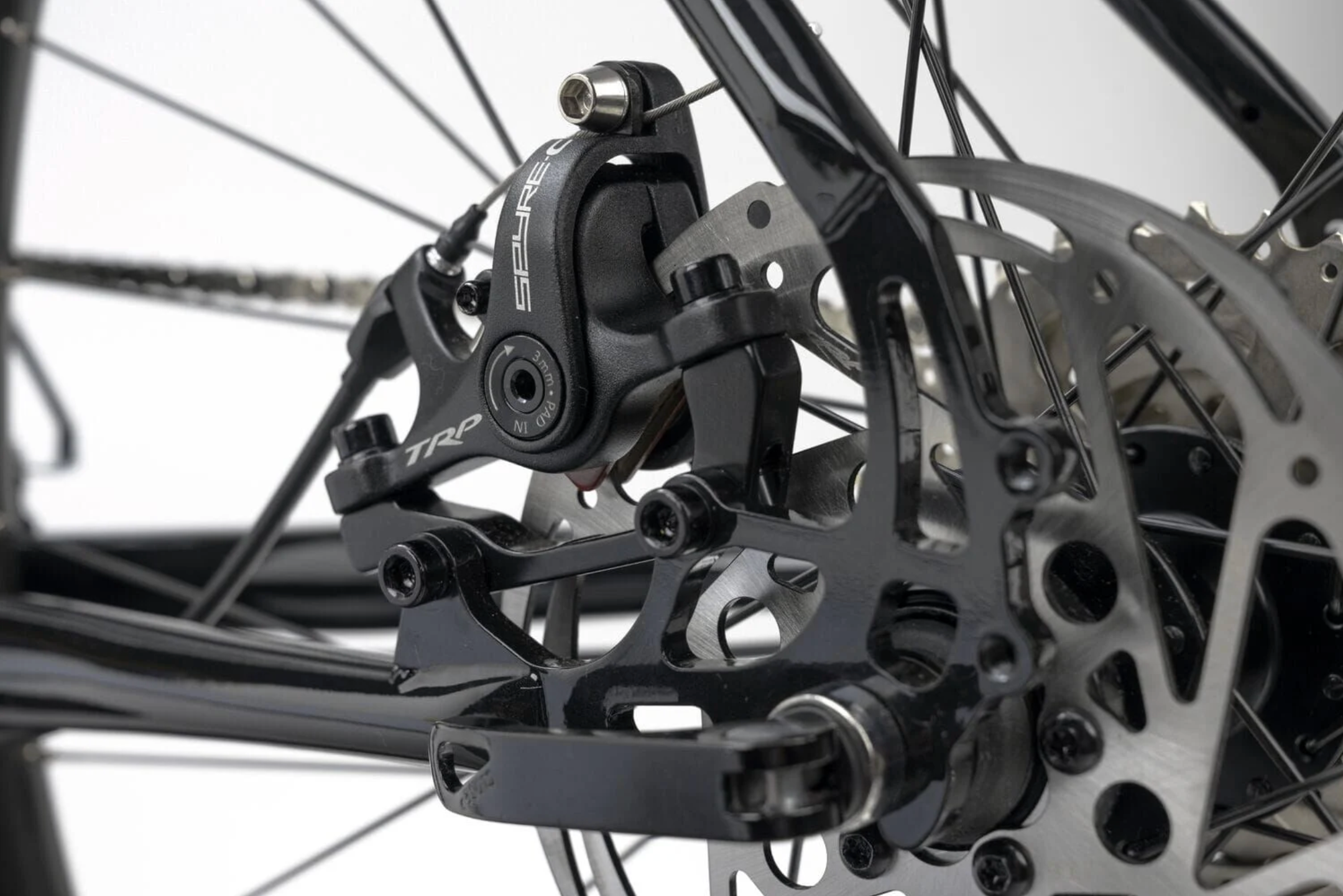 Genesis Croix de Fer 20 (Burt Bachablack)