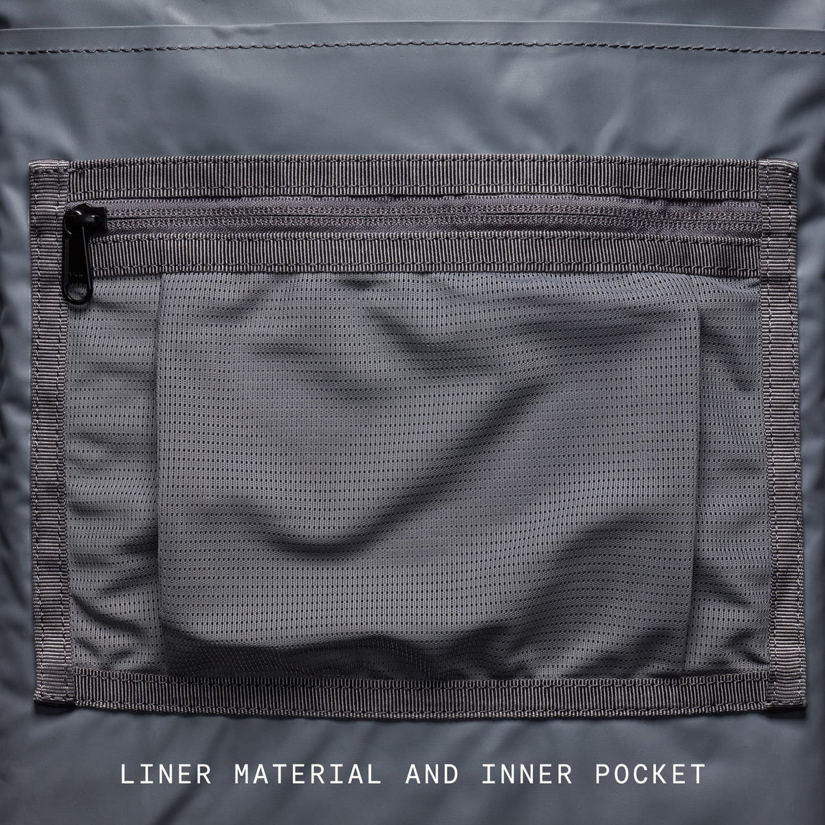 Chrome Barrage 34L Backpack - Black – Foder och innerficka
