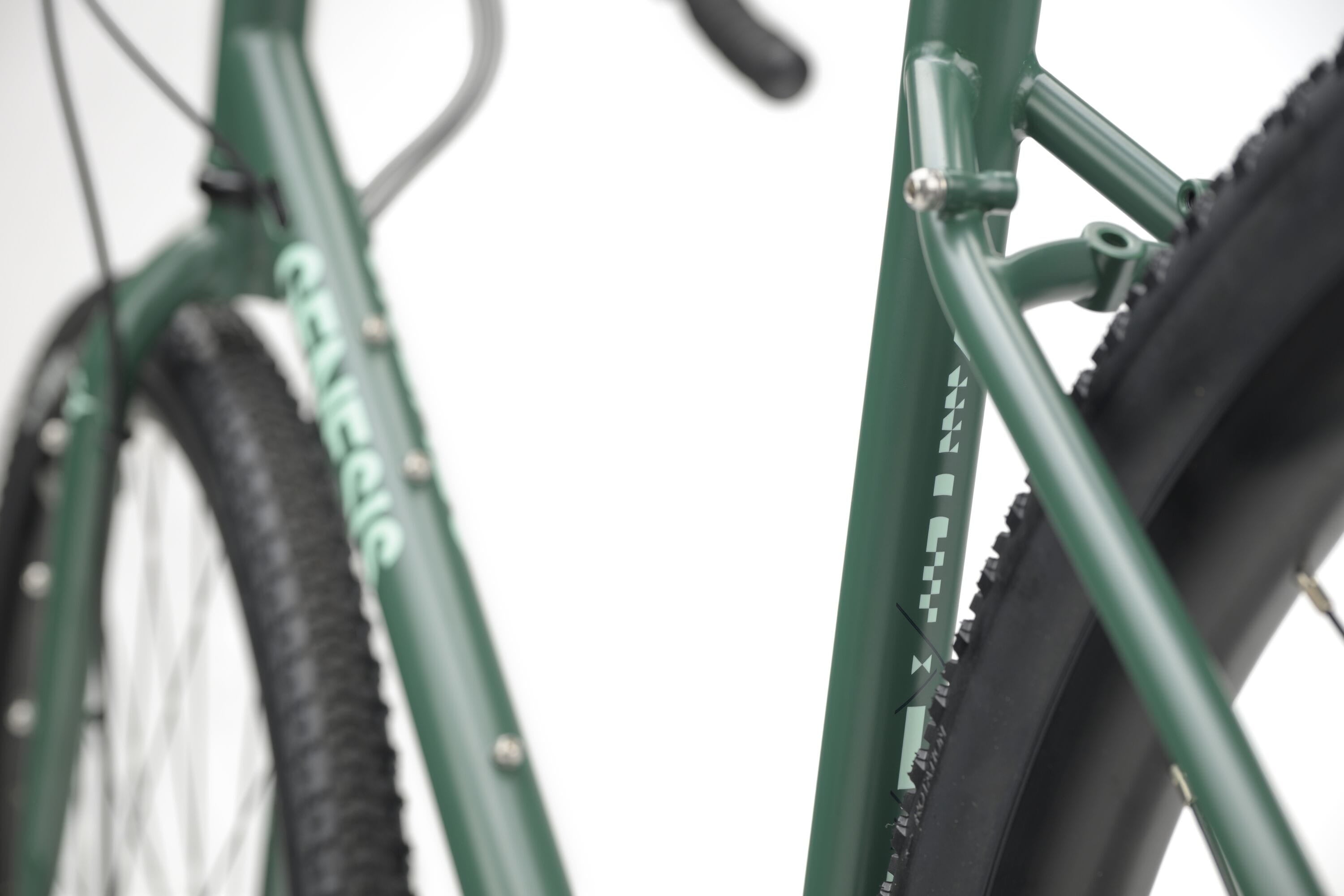 Genesis Croix de Fer 20 725 (Diana Moss)