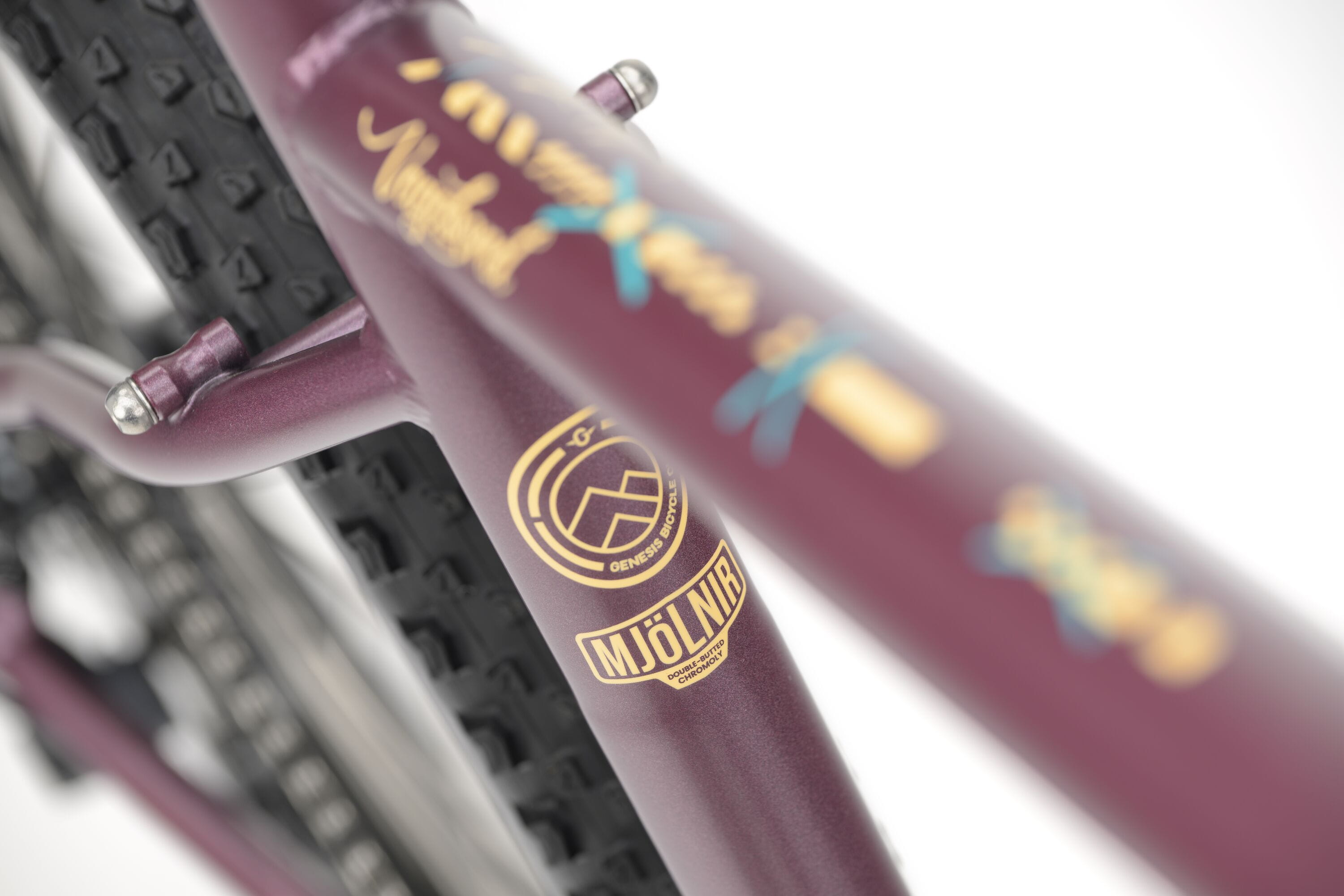 Genesis Vagabond 10 (Bohemian Raspberry)