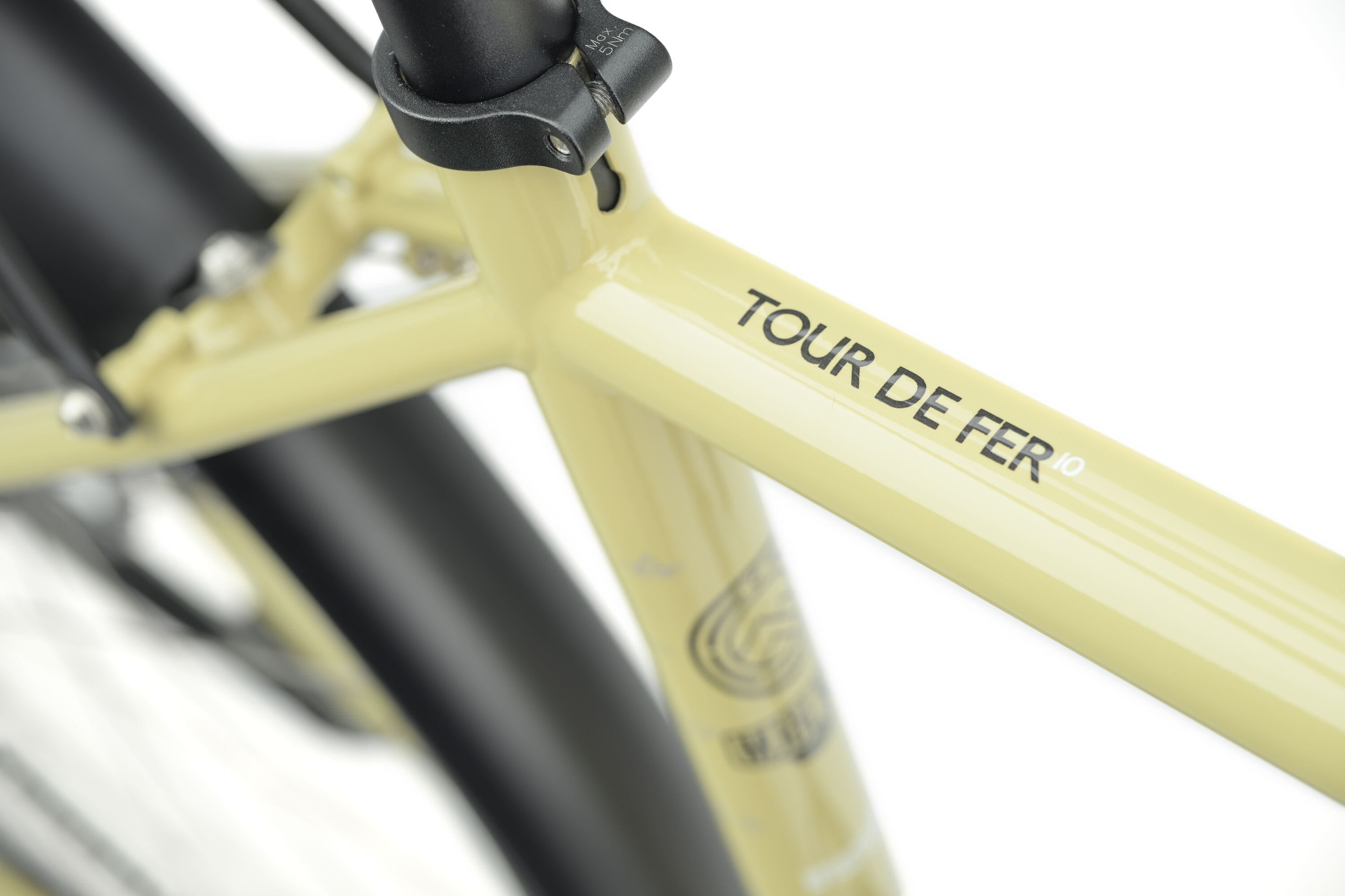 Genesis Tour de Fer 10 Flat Bar (Tan Halen)