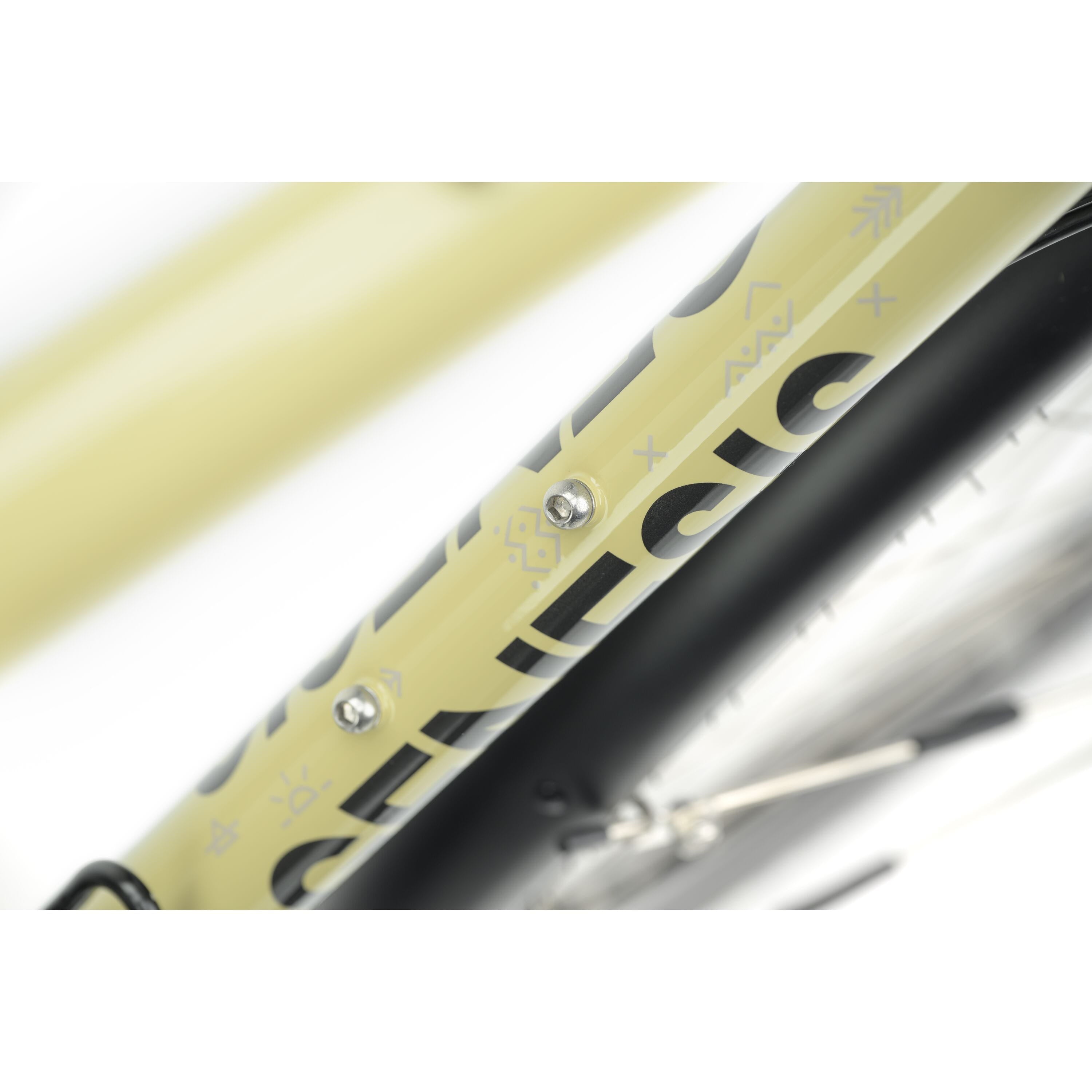 Genesis Tour de Fer 10 Flat Bar (Tan Halen)
