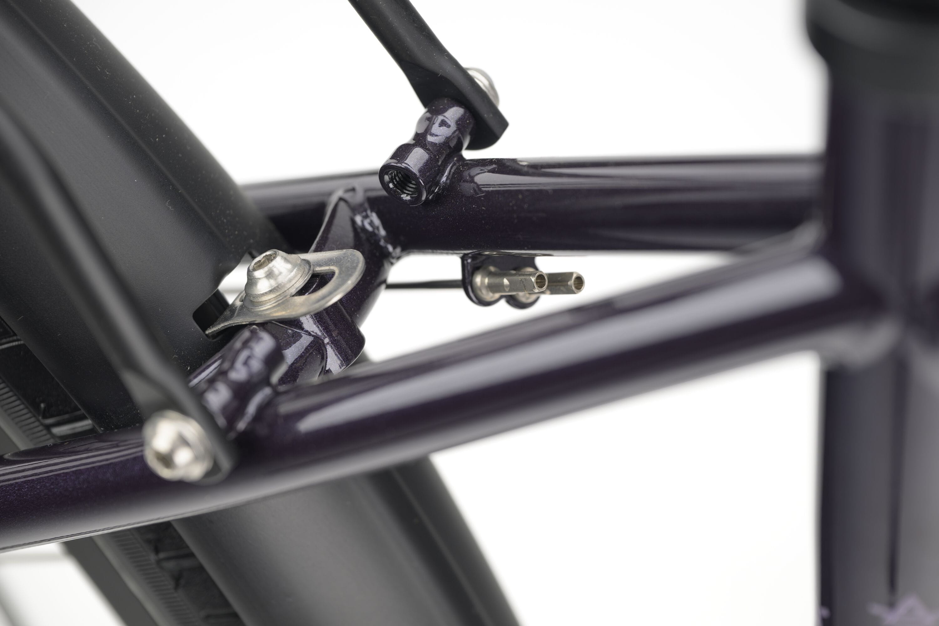 Genesis Tour De Fer 30 Flat Bar (Deep Nurple)