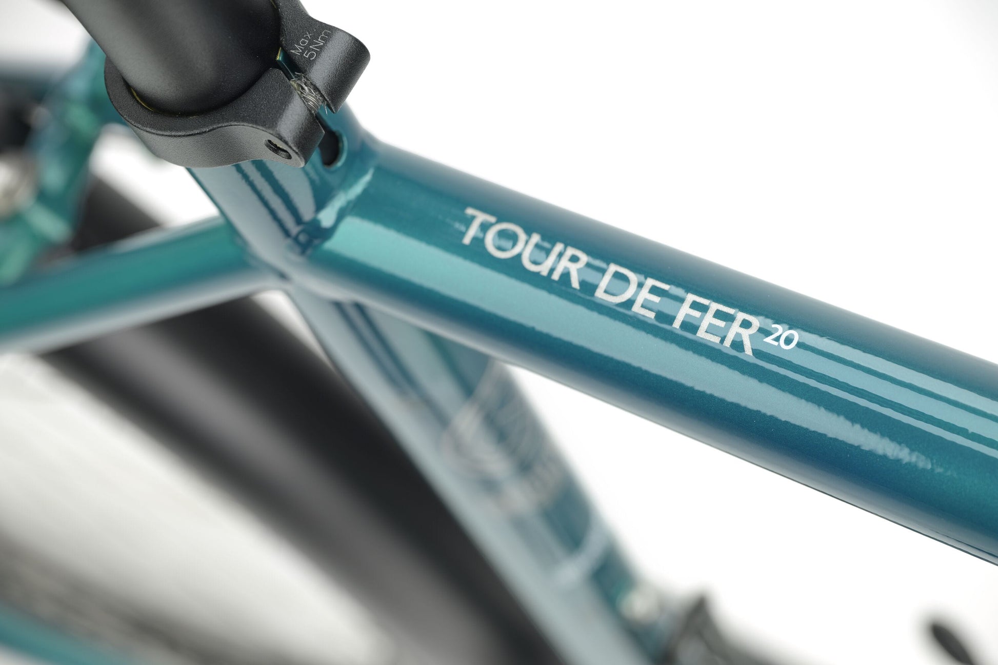 Genesis Tour de Fer 20 (Sterling Gloss)