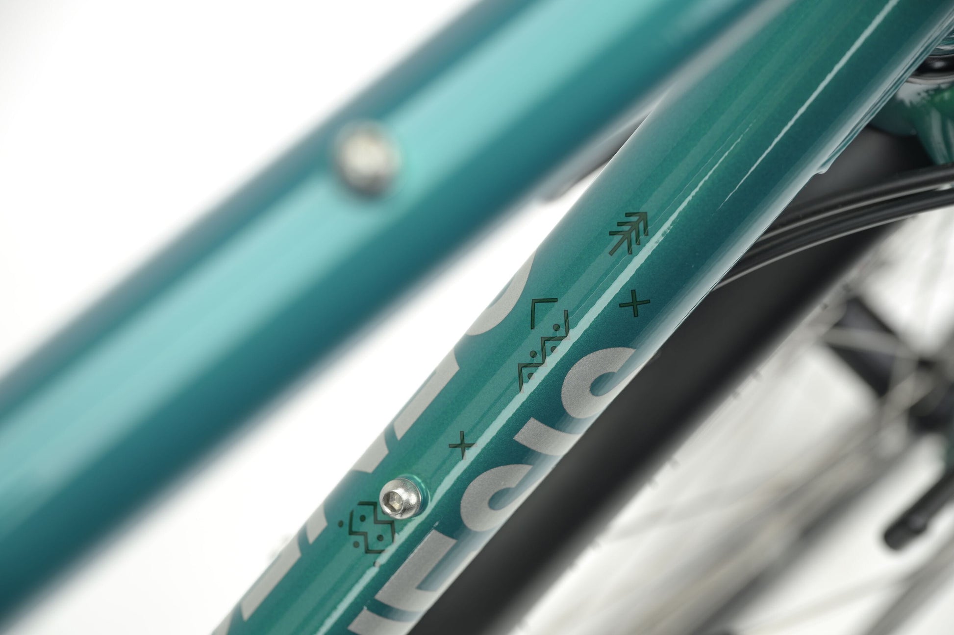 Genesis Tour de Fer 20 (Sterling Gloss)