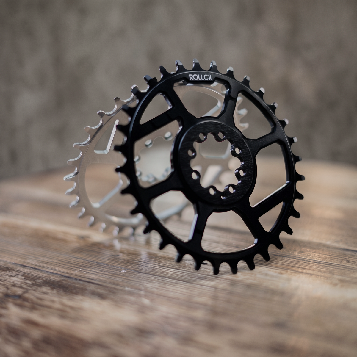 Veloci ROLLCii V2 SRAM 8-bolt MTB 3 mm – Black och Silver